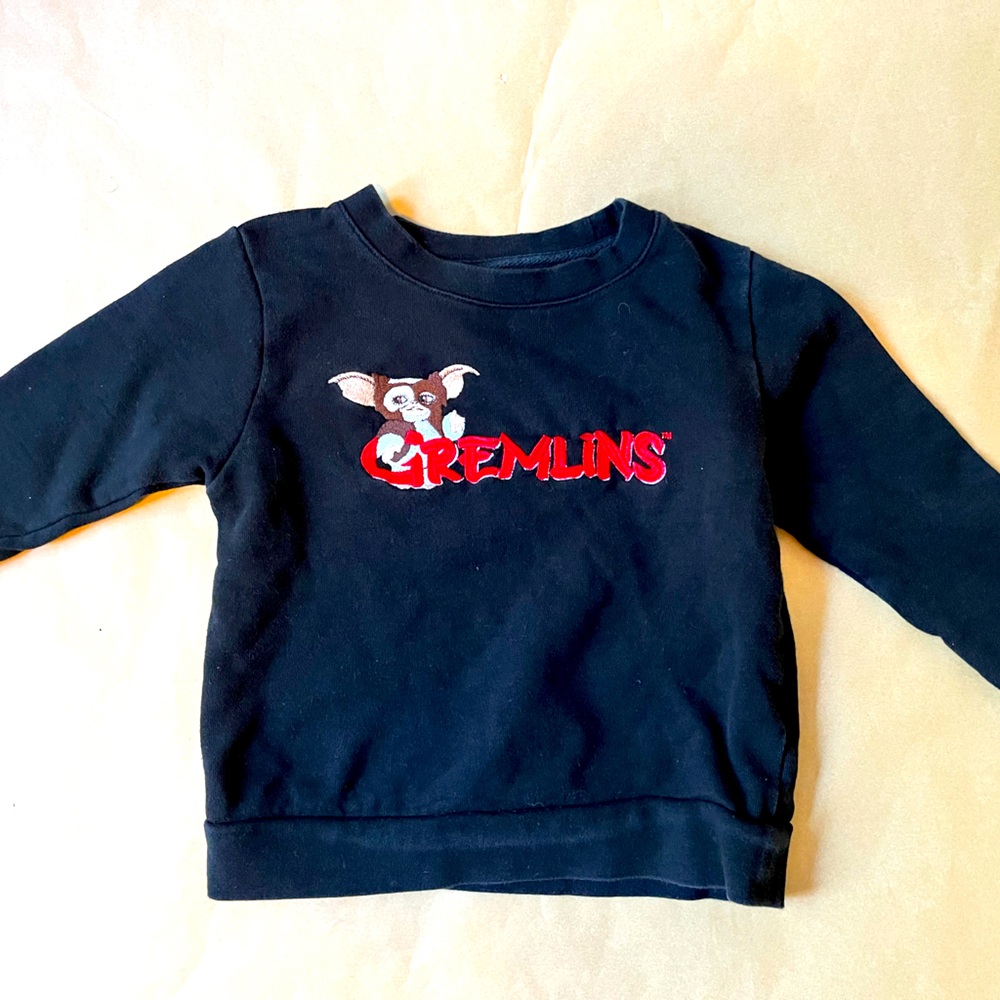 Gremlins’ kid’s sweater